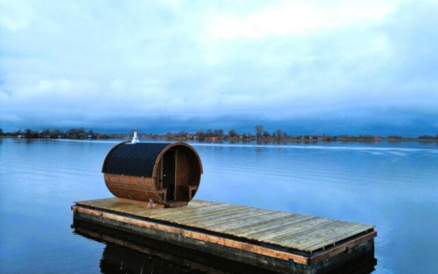 Waterlodge Reidsjonger