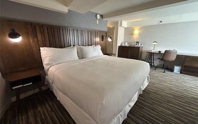 Best Western Premier Plainview-Long Island Hotel