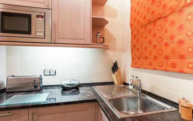 Posh Apartment in Lagos With Jacuzzi
