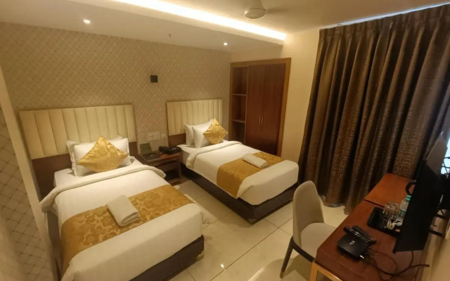 The Kings Park Grand