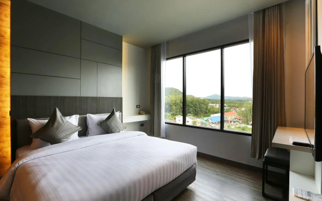 TR Rock Hill Hotel