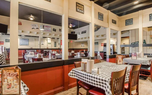 Travelodge by Wyndham Prince Albert