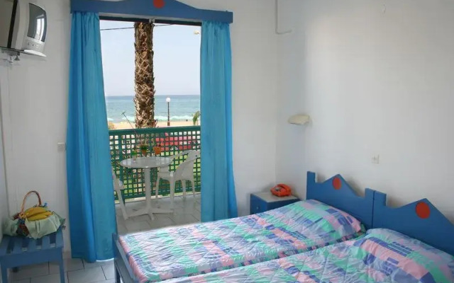 Hotel Flisvos Beach