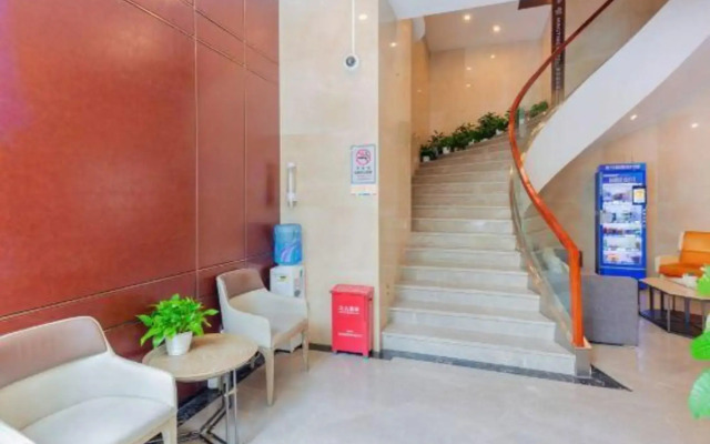 Ming Ting Hotel (Shenzhen Nanshan Metro Station)