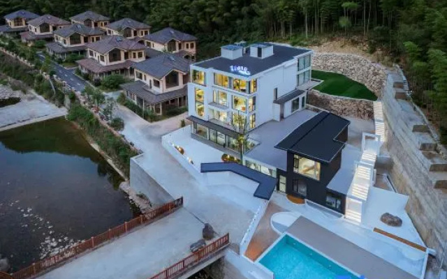 SWEETS Candy House | Sleep by the Stream & Private Hot Spring Designer Luxury Boutique Resort – Outside – Huzhou