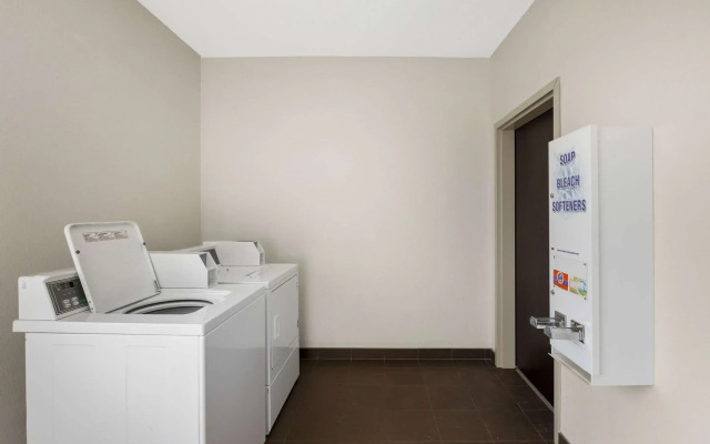 Sleep Inn & Suites