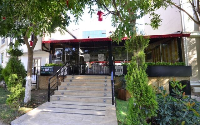 Ener Old Castle Resort Hotel