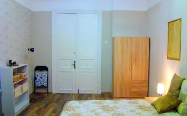 Elegant Apartment