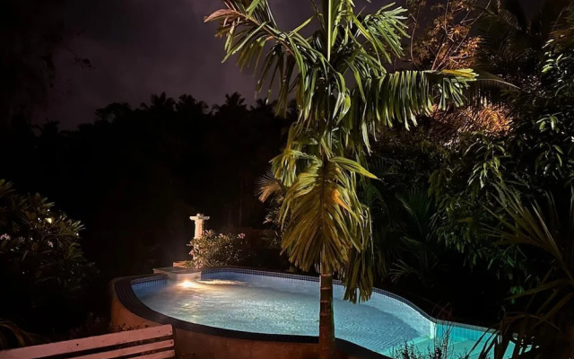 DD Villa & Serenity Cottages