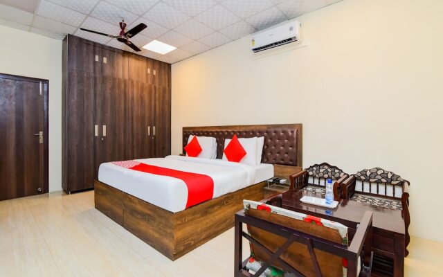 OYO Flagship 757 Blite Golf course road