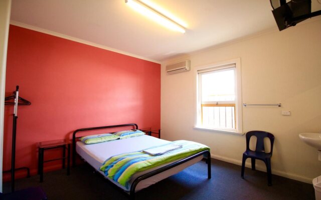 The Guesthouse - Hostel
