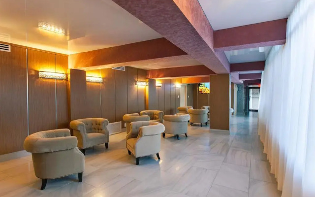 Royal Beach Palace