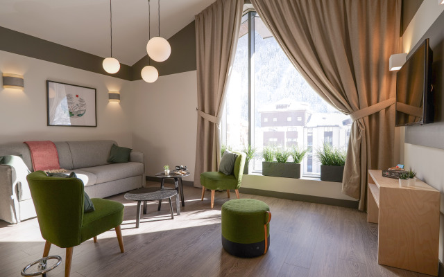 Plan B Hotel - Living Chamonix