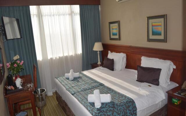 Emakhosini Hotel on East