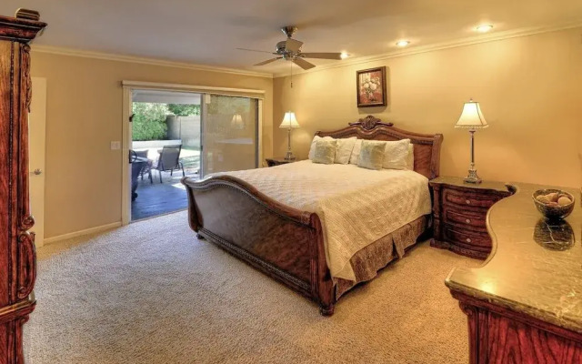 Just Listed! Kierland Home w Htd Pool and Hot tub