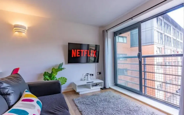 2br-sleeps6-wifi-smarttv-o2academy-ws87