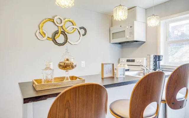 Pet-friendly Woodbridge Retreat Near Potomac Mills