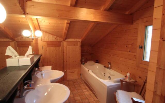 Chalet Les Carroz d'Arâches, 4 pièces, 8 personnes - FR-1-572-49