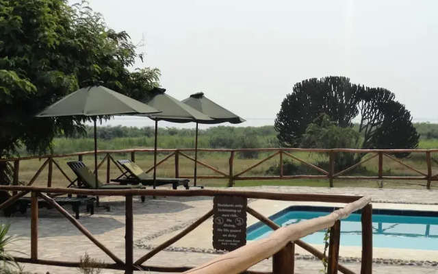 Ihamba Lakeside Safari Lodge