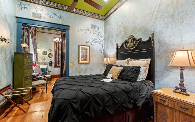 The Peerless Hotel by WanderLodges