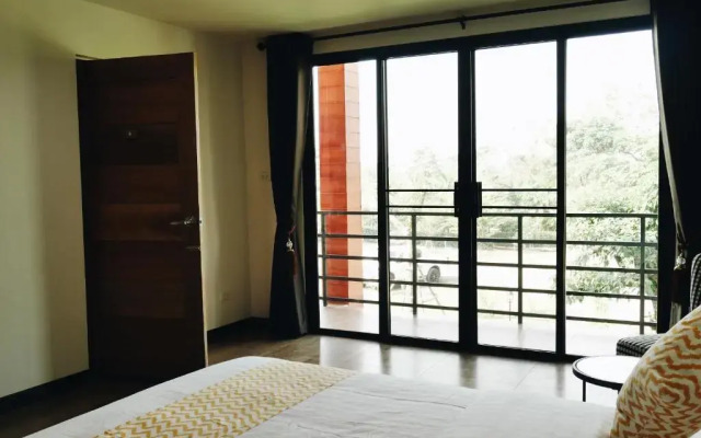 บ้านเพลิน