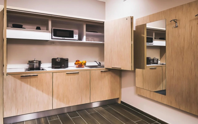 Ibis Styles Charleroi Airport Aero 44