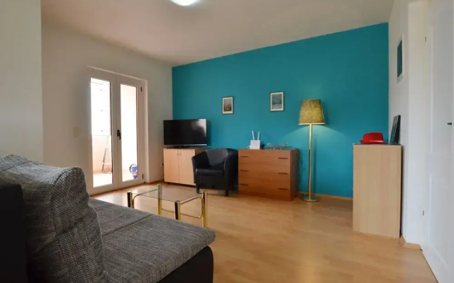 Spacious Apartment With Loggia