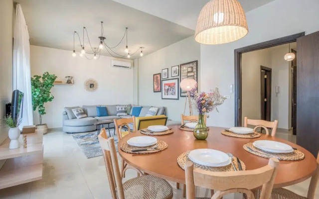 Vinyl 3-Bedroom Apartment in Zouk Mikael