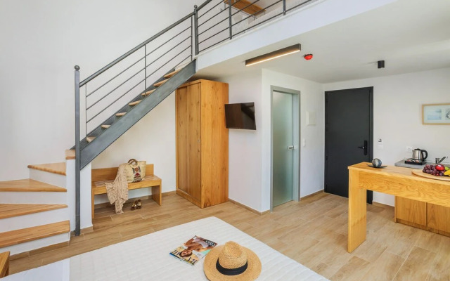 AlexMare Hotel Fourka