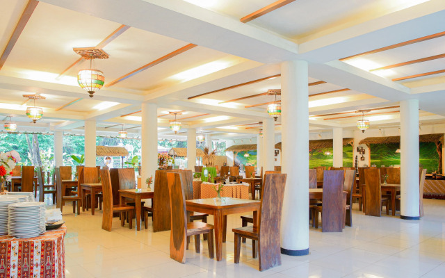 Royal Hotel and Villa Trawas