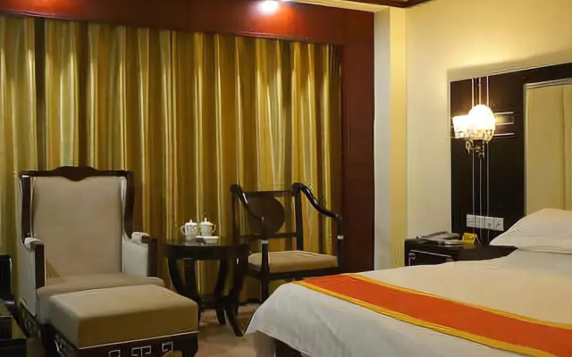 City Comfort Inn Hotel (Maoming Dianbai District People's Hospital Wanda Plaza)