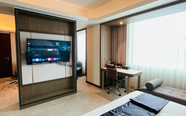Grand Anara Airport Hotel - Image 3