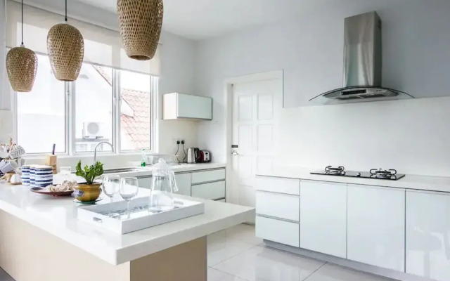 Penang Hilltop Seaview Bungalow