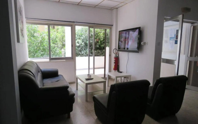 Polyxeni Hotel Apartments