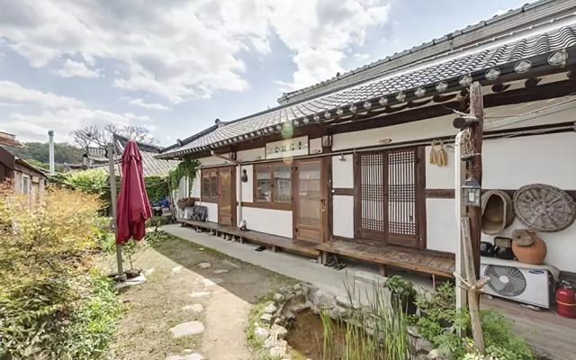 Jeonju Flowerwind Pension