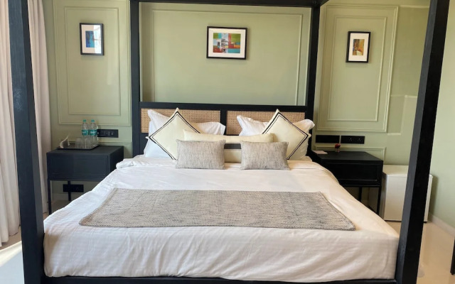 Hotel Mumbai House Valnai Malad