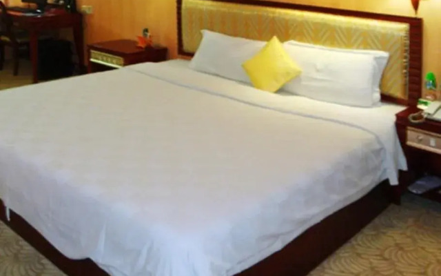 Four Seas Hotel
