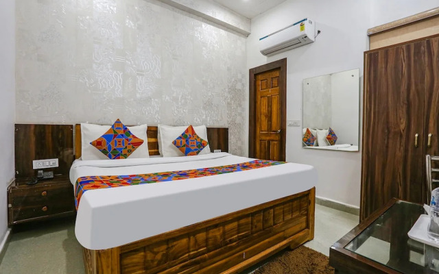 Fabhotel Sangita Dham
