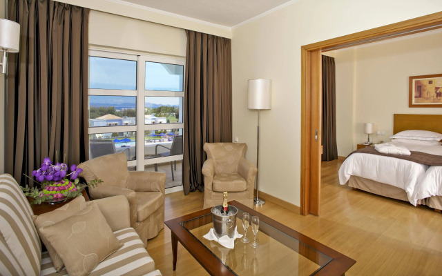 Neptune Luxury Resort