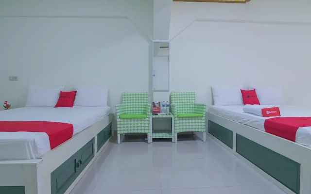 RedDoorz Resort Syariah @ Batu Apung Purwakarta