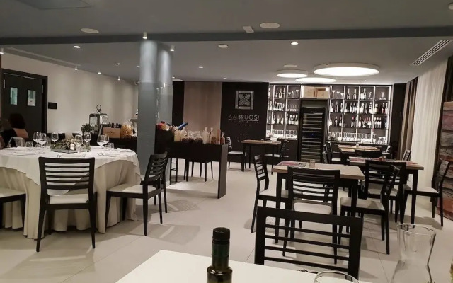 Ambruosi Village Resort & Spa