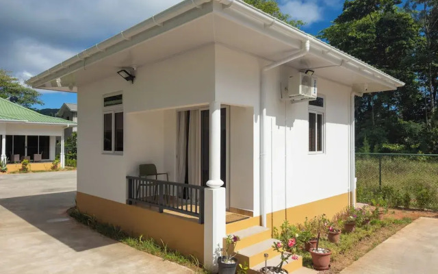 Macmillan's Holiday Villas