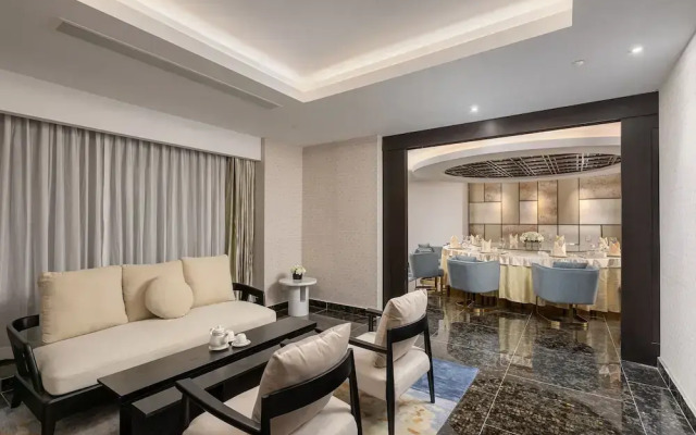 Yangon Thanlwin Hotel