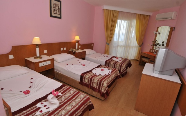 Alanya First Class Hotel