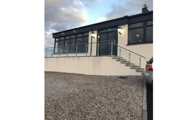 The Knowes Hotel & Restaurant
