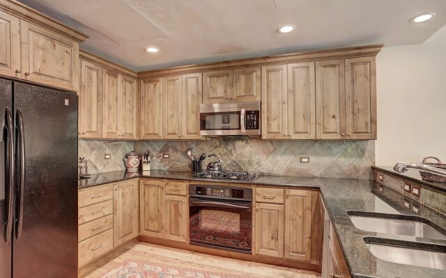 Elegant Updated 3 Bedroom Condo At One Arrowhead Place Condo by RedAwning
