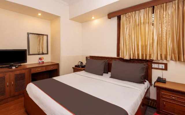 Hotel Chirag Residency