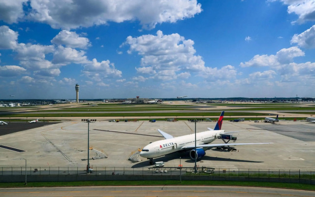 Renaissance Concourse Atlanta Airport Hotel