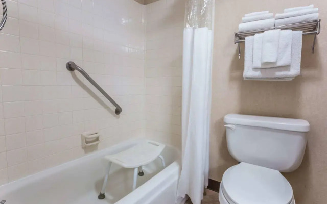Travelodge by Wyndham Pioneer Villa