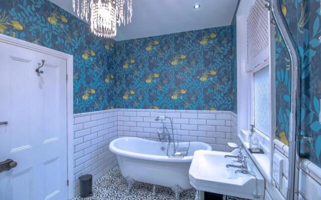 Fabulously Unique 3BD Home Sunderland